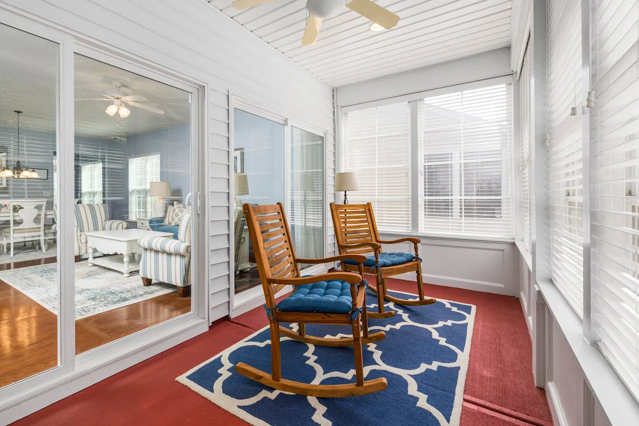 sunroom flooring idea_outdoor rugs