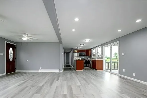 Mobile Home Paneling - Vinyl-Coated Drywall