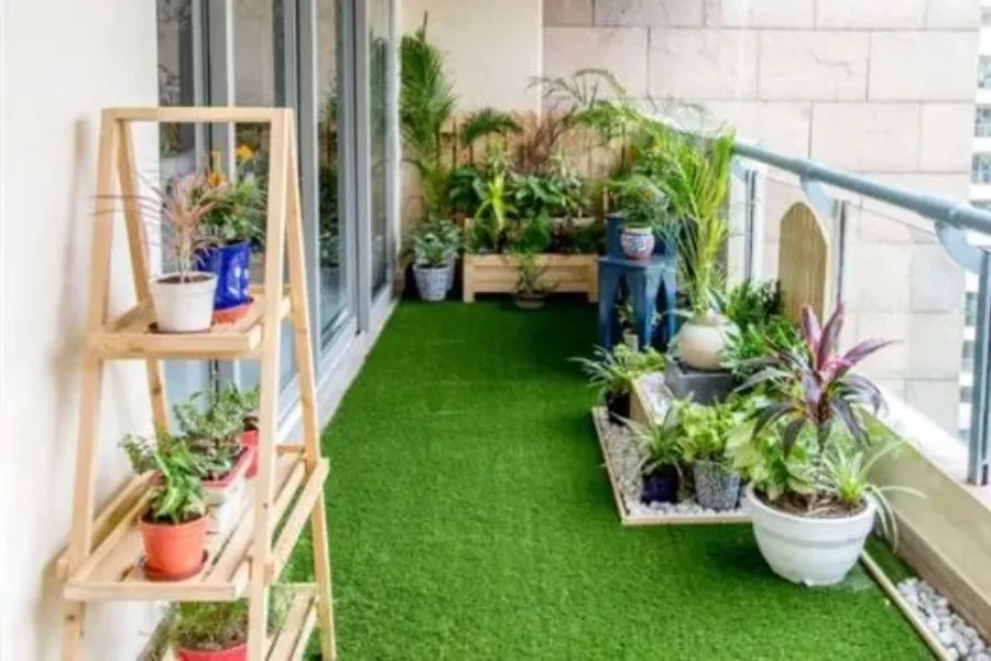 Balcony Flooring Ideas-Artificial Grass Balcony