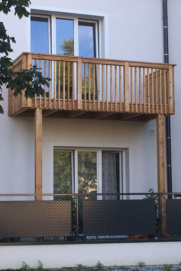 Balcony Railing Ideas-Wooden Railings